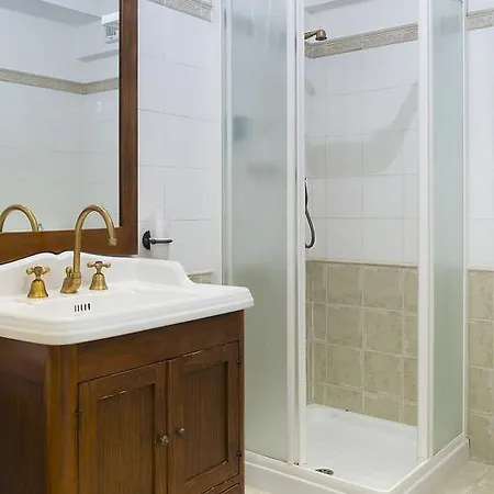 坎资湖畔旅馆 3*